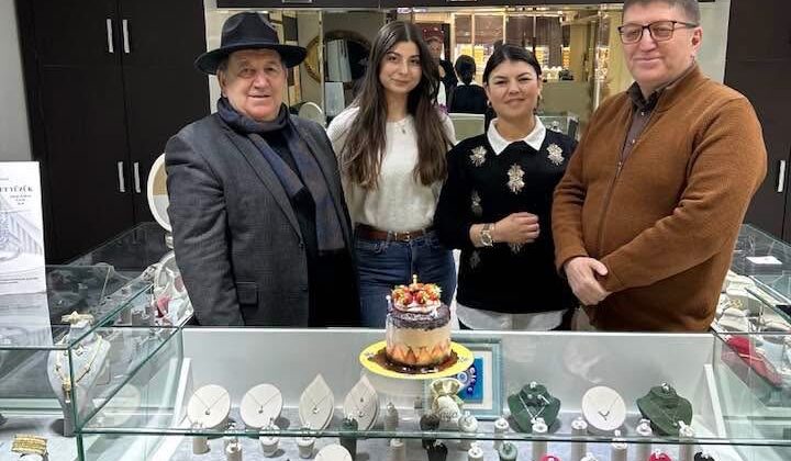 ZEKAİ CENGİZ DEMİRTÜRK: GÜVENİN VE KALİTENİN ADRESİ DEMİRTÜRK KUYUMCULUK’TA 14. YIL GURURU