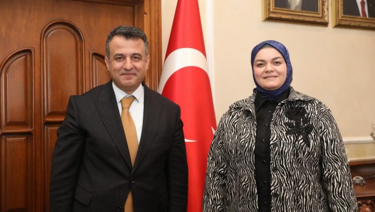Terme’de Bir İlk: Elif Alemdar Hem Kadın Muhtar, Hem Kasap, Hem Anne, Hem Ev Kadını!