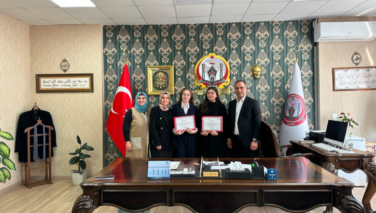 EMİNE AHMET YENİ KIZ ANADOLU İMAM HATİP LİSESİ TÜRKİYE FİNALİ’NDE!