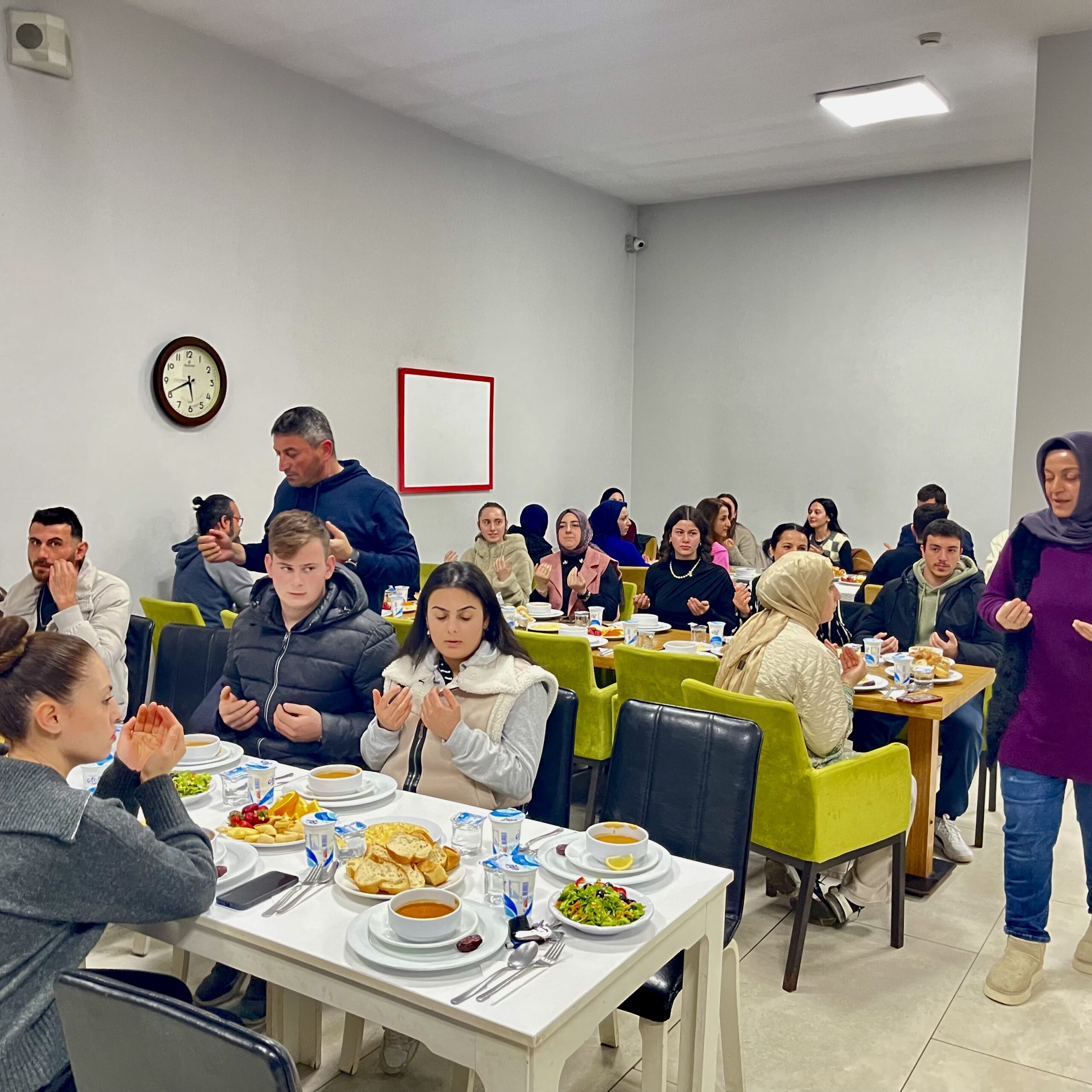 MAHMUT KÖKTEN’DEN GÖRKEMLİ İFTAR PROGRAMI