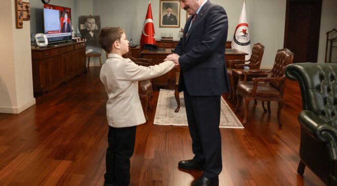 GELECEĞİMİZİN TEMİNATI ÇOCUKLARIMIZ 23 NİSAN’DA MAKAMDA