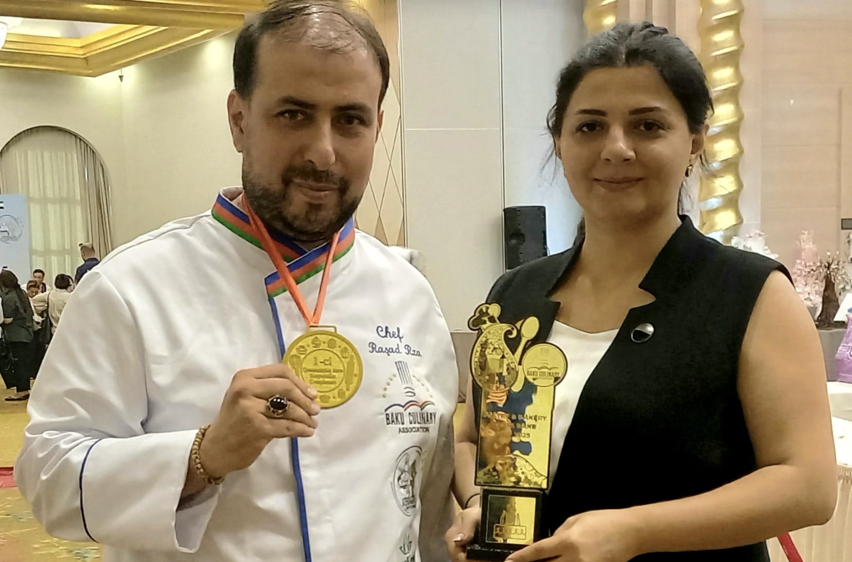 BAKÜ’DE KENEVİR EKMEĞİ ALTIN MADALYA ALDI