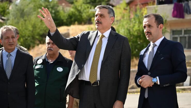İSPİR’DE HEYELAN SONRASI VALİ MUSTAFA ÇİFTÇİ BÖLGEDE İNCELEMELERDE BULUNDU