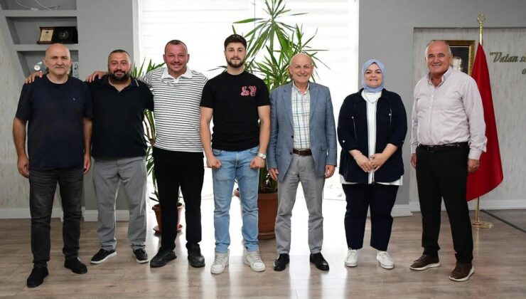 SADAKAT HABER ÖZEL  ELMALIK MAHALLESİ’NDE HİZMET BULUŞMASI  ZİYARETİN ÖNCÜSÜ FENK MAHALLESİ MUHTARI ELİF ALEMDAR’A TAM DESTEK