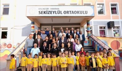 MİLLÎ EĞİTİM BAKANI YUSUF TEKİN’DEN BURSA VE BALIKESİR’DE SÜRPRİZ OKUL ZİYARETLERİ