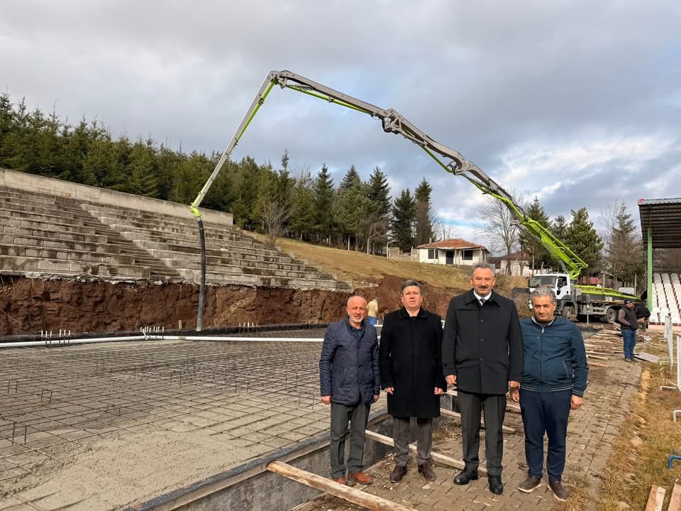 AYBASTI PERŞEMBE YAYLASI TARİHİNİN EN BÜYÜK SIÇRAMASINI YAPIYOR  EK TRİBÜN ATAĞI FESTİVAL ÖNCESİ YAYLAYA YENİ BİR ÇAĞ AÇIYOR