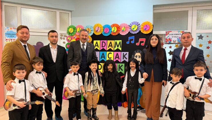 AYBASTI’DA GELECEĞE UMUT VEREN TABLO  BAŞKAN İZZET GÜNDOĞAR, MİNİK YÜREKLERLE KÜLTÜRÜ YAŞATTI