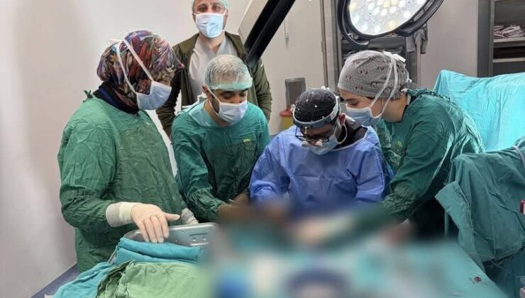 OSMANİYE EĞİTİM VE ARAŞTIRMA HASTANESİ’NDE TARİHİ BAŞARI  ÜROLOJİ ALANINDA BİR İLK DAHA BAŞARIYLA GERÇEKLEŞTİRİLDİ