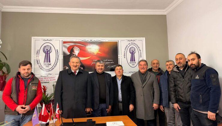 Başkan Gündoğar’dan Esnaf ve Sanatkârlar Odası’na Hayırlı Olsun Ziyareti