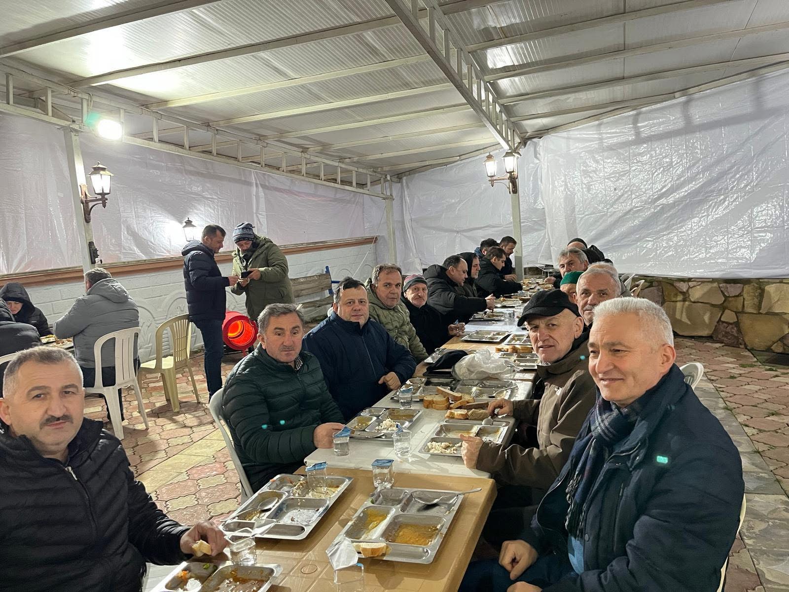 SADAKAT HABER MEDYA  Muharrem Çelik Kozluk Mahallesi’nde merhum Şükrü Kul adına düzenlenen iftar programına katıldı