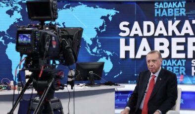 SADAKAT HABER MEDYA  TÜRK SİYASETİNDE DİKKAT ÇEKEN AÇIKLAMA DAVUTOĞLU’NDAN ERDOĞAN’A YÖNELİK OLASI TEHDİDE NET MESAJ  GELECEK PARTİSİ GENEL BAŞKANI