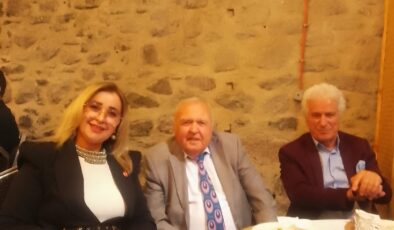 Cumhuriyet Halk Partisi İzmir il başkanlığının düzenlemiş olduğu İzmir Alsancak tarihi hava gazı fabrikasındaki kahvaltı programına katıldık.
