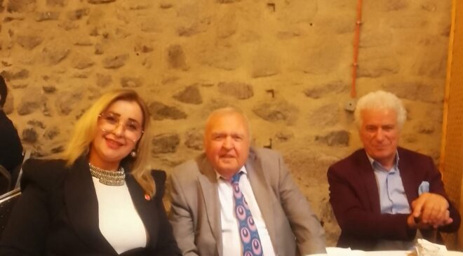 Cumhuriyet Halk Partisi İzmir il başkanlığının düzenlemiş olduğu İzmir Alsancak tarihi hava gazı fabrikasındaki kahvaltı programına katıldık.