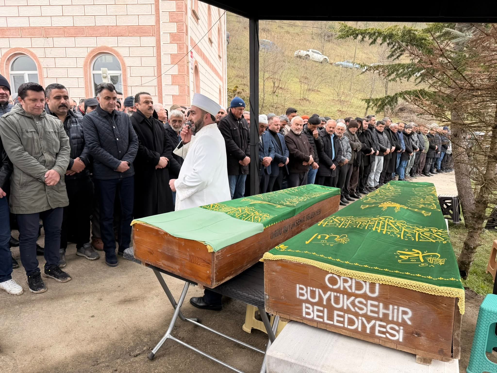 ESRA ÖĞRETMEN GÖZYAŞLARI İLE UĞURLANDI