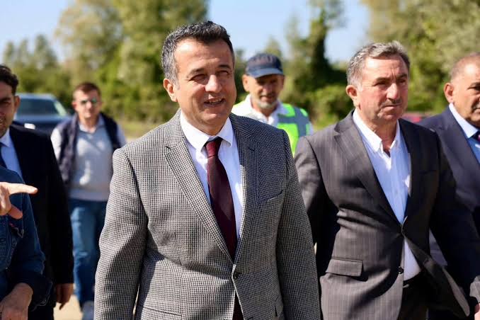 TERME HALKI BULVAR YOLU HAKKINDA BÜYÜK ŞEHİR BELEDİYE BAŞKANI HALŞT DOĞAN’DAN İKNA EDİCİ AÇIKLAMALAR BEKLİYOR