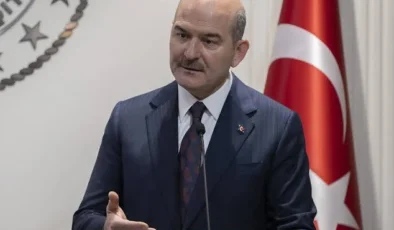 SİYASET, MEDYA VE ADALET ÜÇGENİNDE BÜYÜYEN GERİLİM  SÜLEYMAN SOYLU’YA YÖNELİK SORULAR, GÜLİSTAN DOKU DOSYASI VE “KUMPAS MI, HESAP SORMA MI? TARTIŞMASI