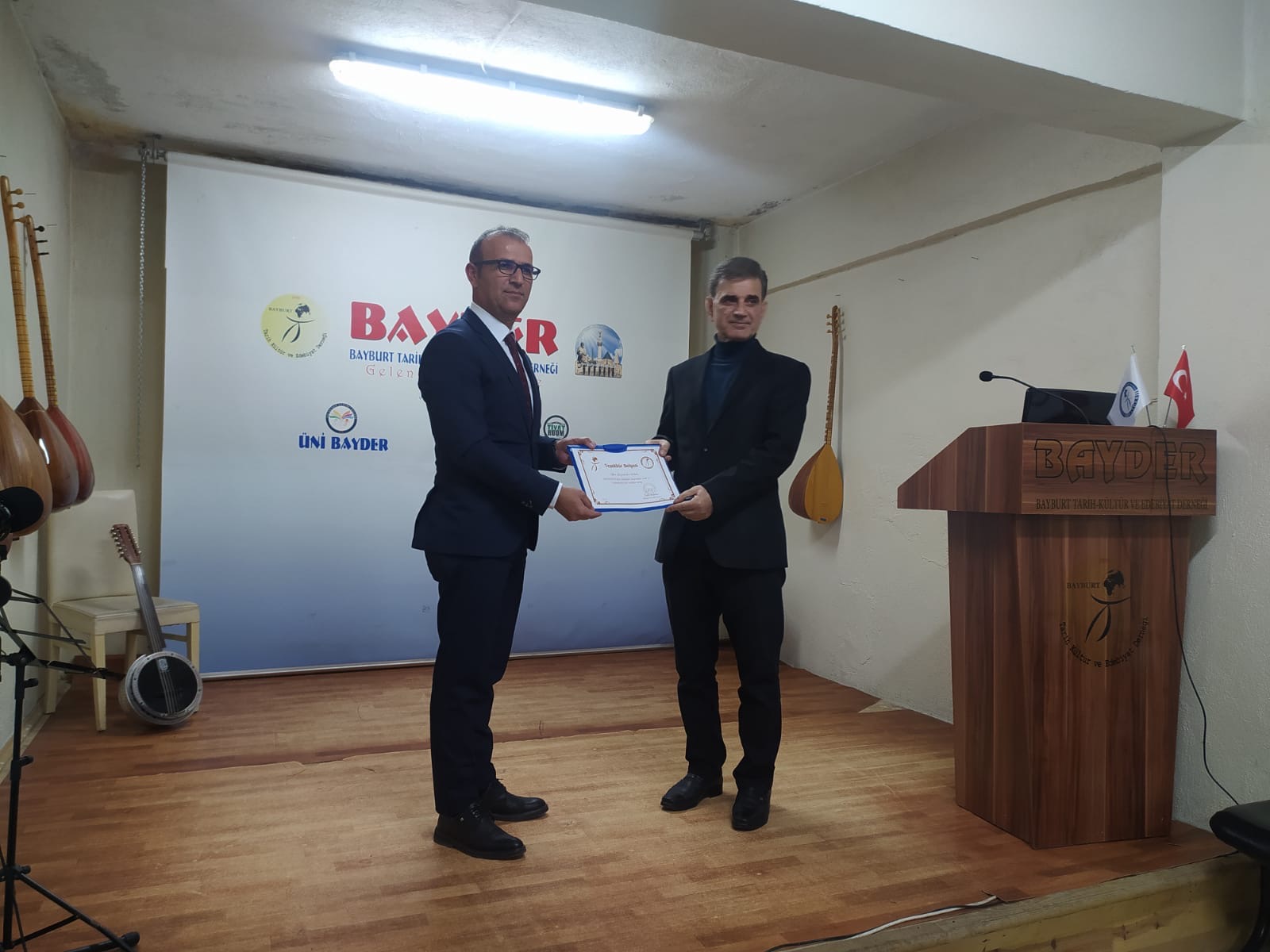 BAYDER’de “Resmi Yazışma” Eğitimi: Söz Uçar Yazı Kalır!*