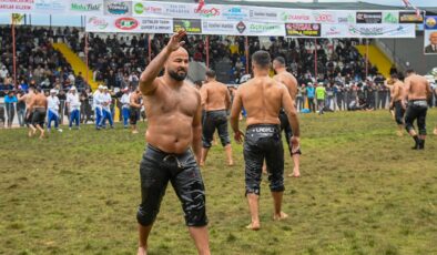 KUMLUCA’DA DEV FESTİVAL YAĞLI GÜREŞLERLE TAÇLANDI