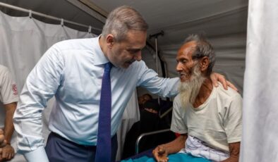 🔴 HAKAN FİDAN’DAN COX’S BAZAR ZİYARETİ: ROHİNGYA KAMPLARINDA İNSANİ YARDIM VE TÜRKİYE’NİN SAHA FAALİYETLERİ YERİNDE İNCELENDİ  Cemal Peker | Sadakat Haber Medya