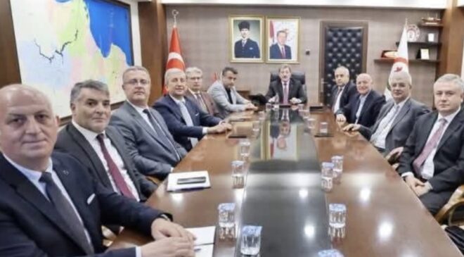 Terme Ticaret ve Sanayi Odası Yönetim Kurulu Başkanı Ahmet Ekmekçi’nin de yakından takip ettiği proje, modern sera teknolojilerinin kullanıldığı yüksek katma değerli süs bitkileri üretimiyle bölge ekonomisine yeni bir ivme kazandıracak.
