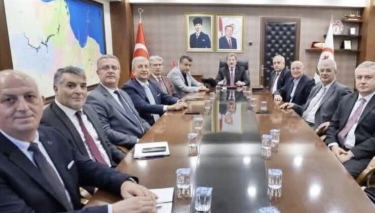 Terme Ticaret ve Sanayi Odası Yönetim Kurulu Başkanı Ahmet Ekmekçi’nin de yakından takip ettiği proje, modern sera teknolojilerinin kullanıldığı yüksek katma değerli süs bitkileri üretimiyle bölge ekonomisine yeni bir ivme kazandıracak.